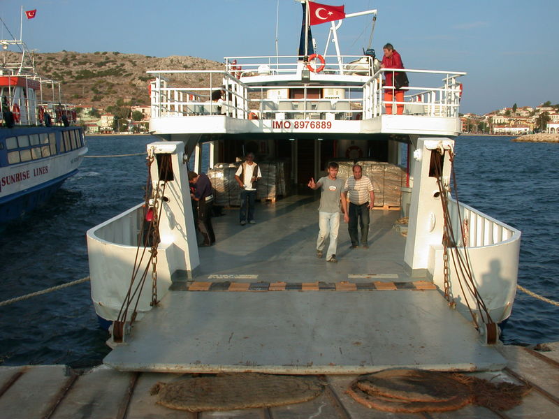 Çesme-Xios ferry