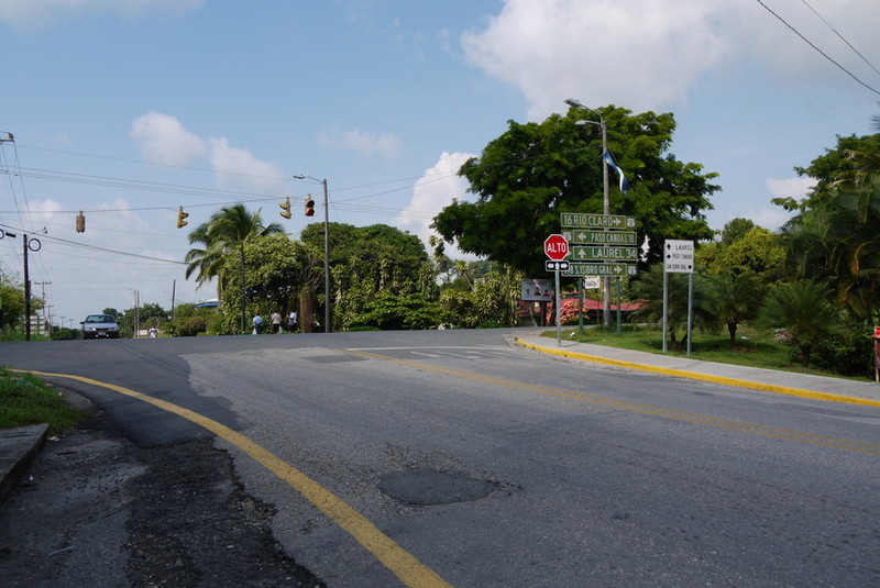 Panamericana in Ciudad Neily