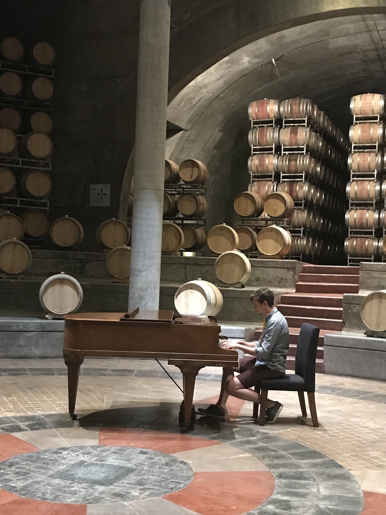 Piano in the bodega